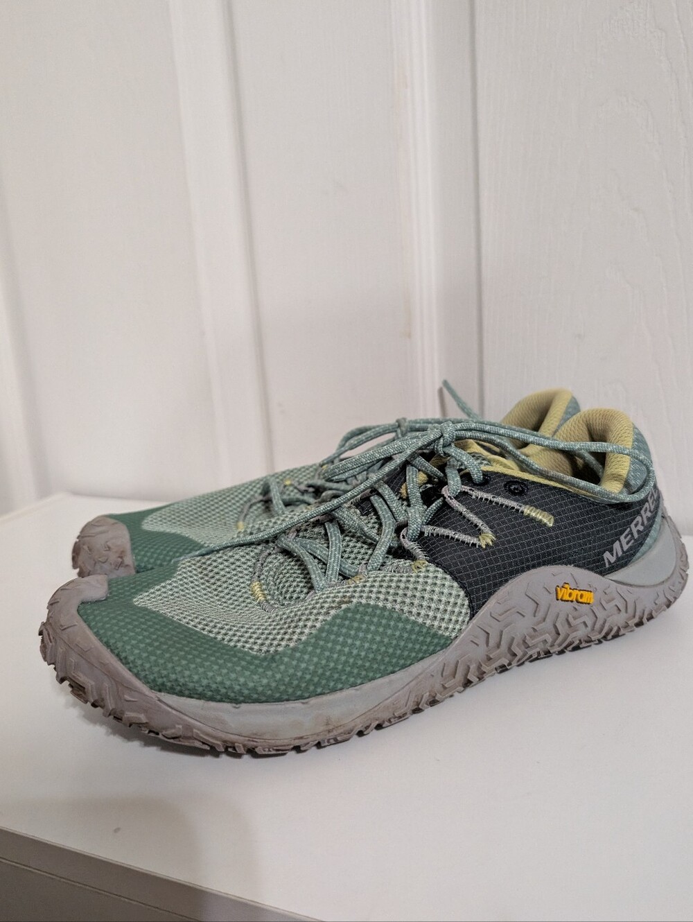 Merrell Womens Trail Glove 7 Shoes Vibram Barefoot Green Sneakers Size 9